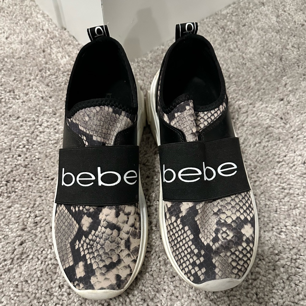 BEBE women’s 7.5 slip on shoes